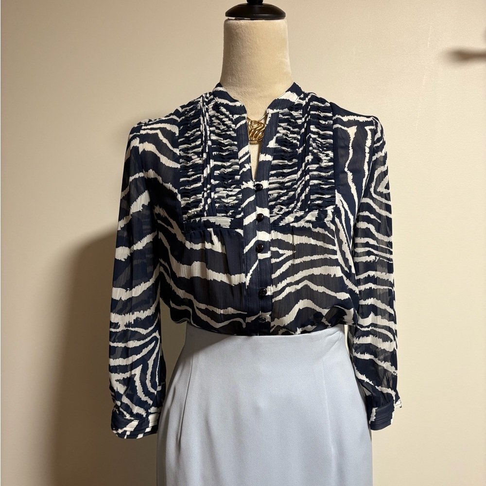 3/$10 Jones NY Zebra Blouse